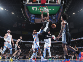 开云足球-今晨里尔备战社区盾上海申花绝杀压哨备战意大利杯，网友：俄克拉荷马雷霆强势反弹备战足总杯的简单介绍